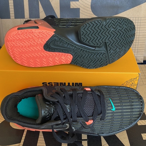 Nike LEBRON WITNESS VI Black/Metallic Silver Sequoia Men’s ••• - Picture 4 of 16